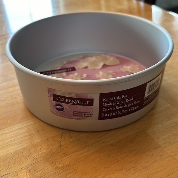 Wilton round cake pan NWT - Picture 3 of 5